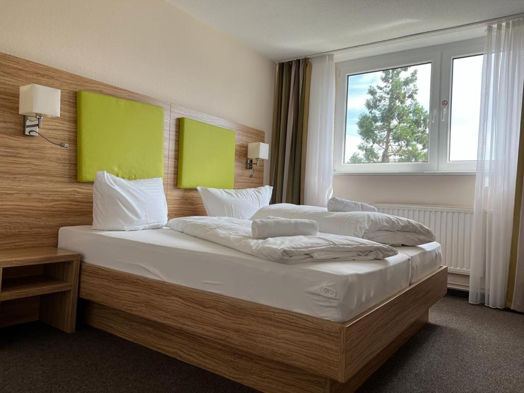 Hotel Ziegenkrug - Прицвальк Экстерьер фото